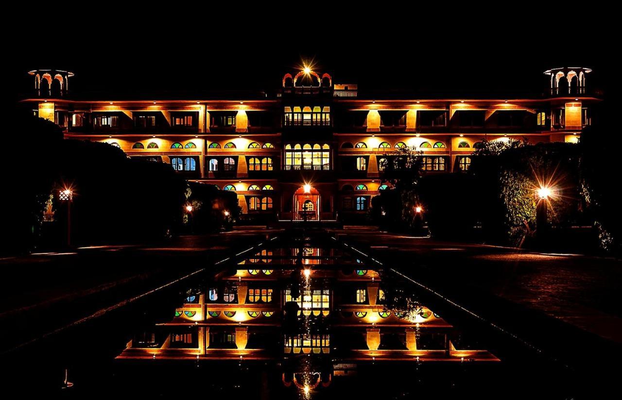 Umaid Palace - A Lakeside Heritage Palace Resort Near Jaipur Close To Bhangarh & Chand Baori Stepwell Abhaneri Dubbi Exterior photo